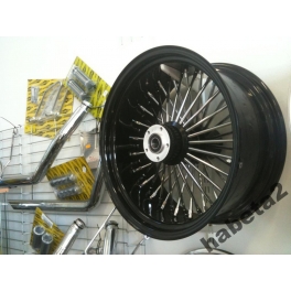 FELGA KING SPOKE 18/8,5" Chrom/Czarna FELGA KING SPOKE 18/8,5" Chrom/Czarna